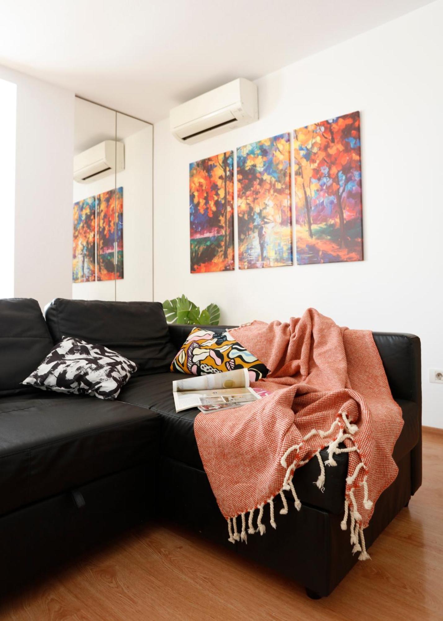 Enchanting Retreat - Historic Old Town - Pet-Friendly Haven - Steps From Unirii Bucharest Luaran gambar