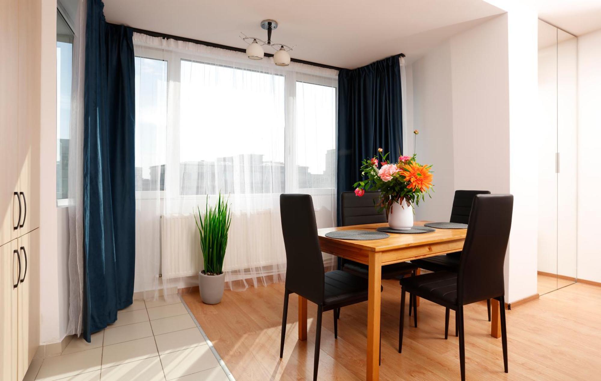 Enchanting Retreat - Historic Old Town - Pet-Friendly Haven - Steps From Unirii Bucharest Luaran gambar